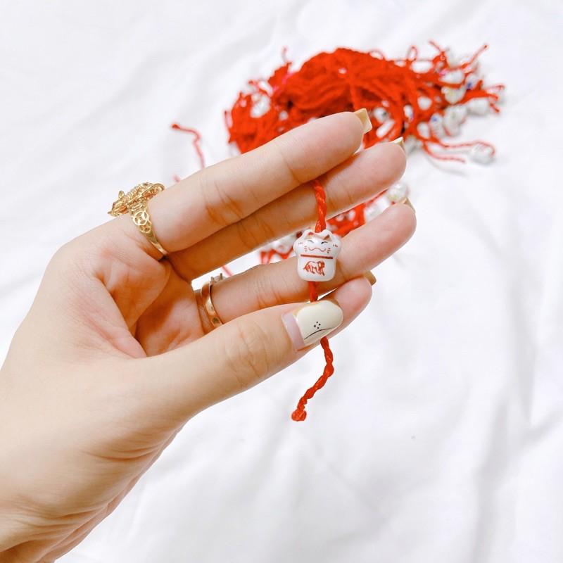 Vòng đeo tay chỉ đỏ mèo thần tài may mắn giá cực sốc