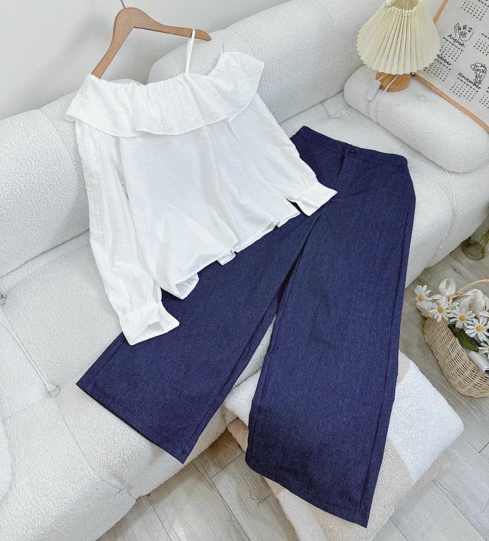 SET ÁO DÂY TRỄ VAI SƠ MI BÈO RỘNG TRẮNG + QUẦN DÀI ỐNG RỘNG LƯNG CAO SUÔNG ĐỨNG JEANS ĐI CHƠI DẠO PHỐ ĐI TIỆC ĐI BIỂN