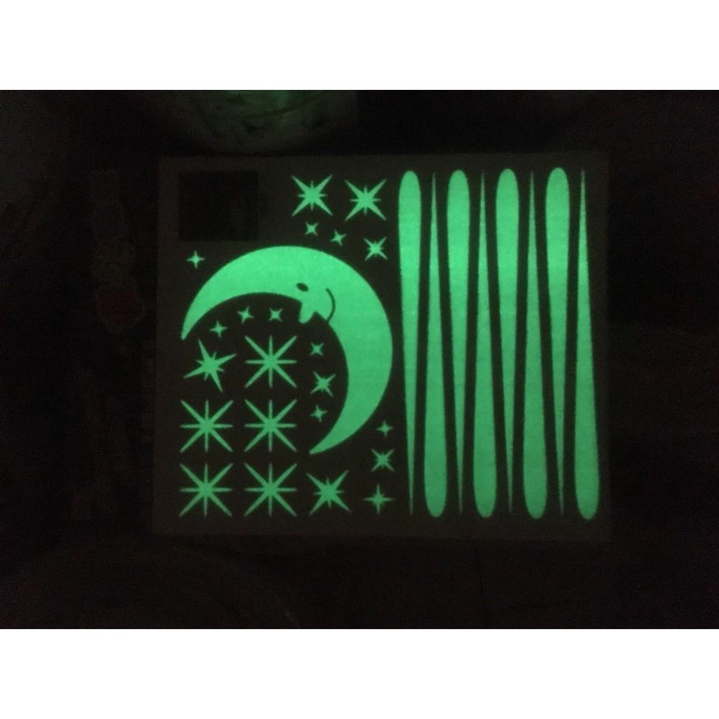 Decal trang trí Sao băng dạ quang