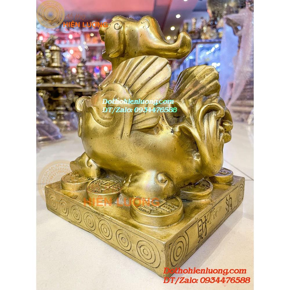 Tỳ Hưu Ngồi Bệ Vuông Để Két Bằng Đồng Vàng Nguyên Chất Kích Thước 25x20x20cm, Nặng 3,5Kg