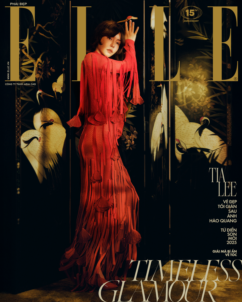 Tạp chí ELLE 10/2025 – TIMELESS GLAMOUR [TIA LEE]