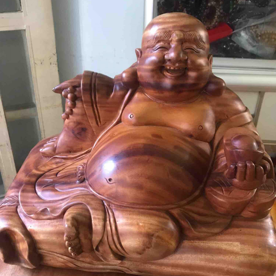 NHÀ TRƯNG ÔNG PHẬT DI LẶC GỖ NÀY ĐẸP CAO 45cm NGANG  36cm SÂU 30CM TỐT LÀM ĂN PHÁT VÌ MẶT VUI