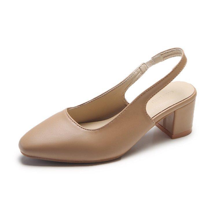 Phiên bản Hàn Quốc của dép sandal của phụ nữ Baot dày với một đôi giày vuông với dép