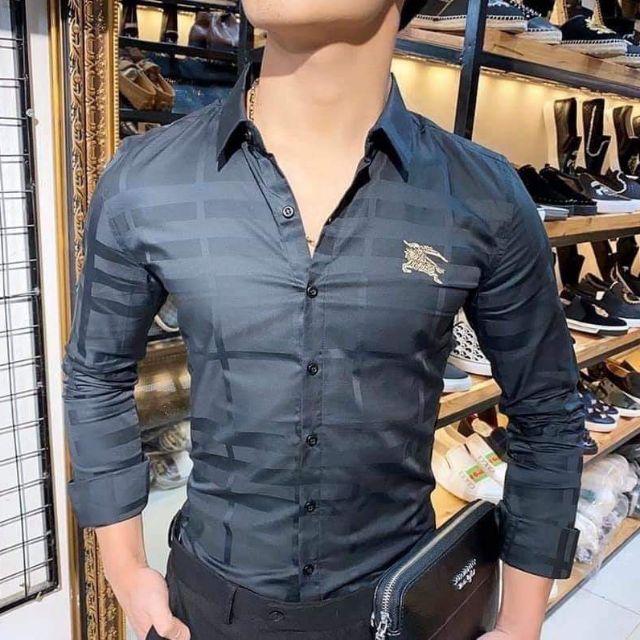 Áo sơ mi nam nữ logo sọc có 2 màu trắng đen TM cao cấp