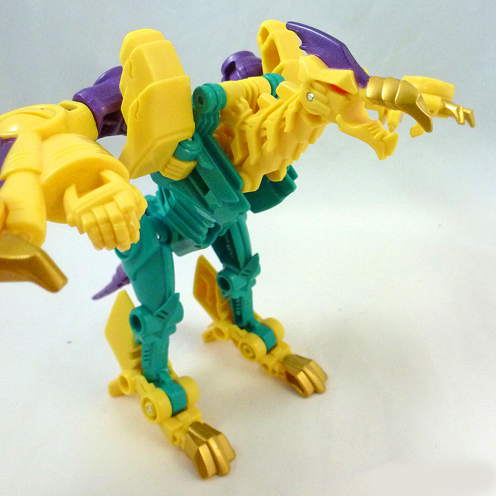 Mô hình Người máy Robot Đại bàng biến hình Beast Hunters Windrazor Predacon