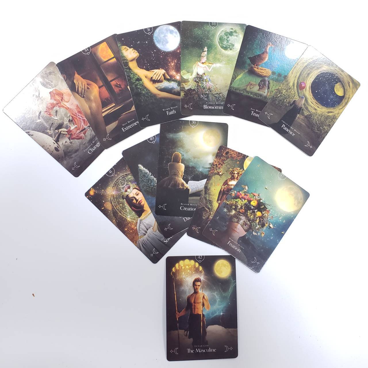 Bộ Bài Bói Tarot Queen of the Moon Oracle Card Deck Cao Cấp Đẹp