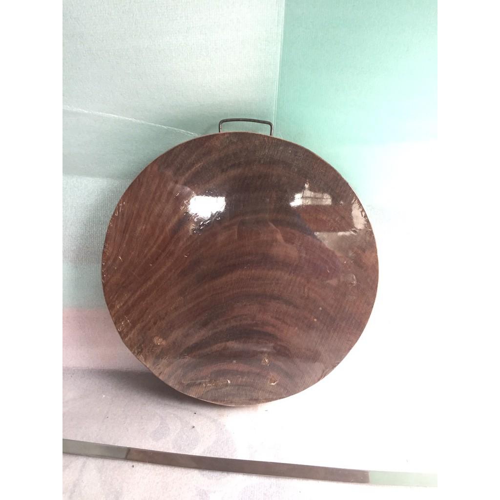 Thớt gỗ nghiến tây bắc đường kính 30cm dày 5cm