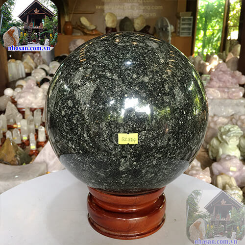 Quả cầu phong thủy đá tự nhiên giúp tăng sinh khí cho ngôi nhà -đường kính 23cm nặng 17.6kg - QC884