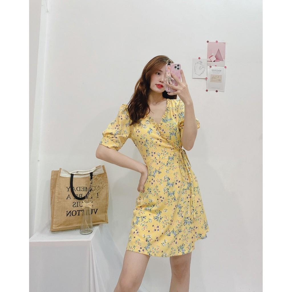 ĐẦM DỰ TIỆC XANH LỤA HOA NHÍ PHỐI VIỀN BÈO TAY LỠ CỔ ĐẮP CHÉO DÁNG XÒE-