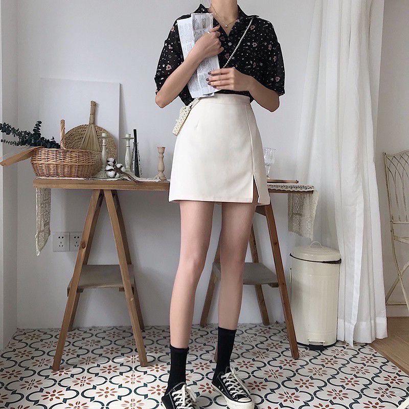 Chân Váy Ngắn Xẻ Gấu Cá Tính Màu Be, Đen, Xanh Ghi