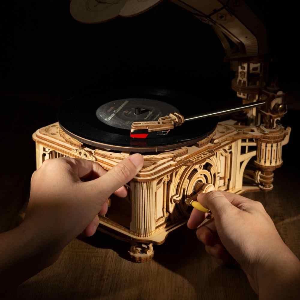 Mô hình Cơ động học Máy nghe nhạc cổ điển Classic Gramophone LKB01