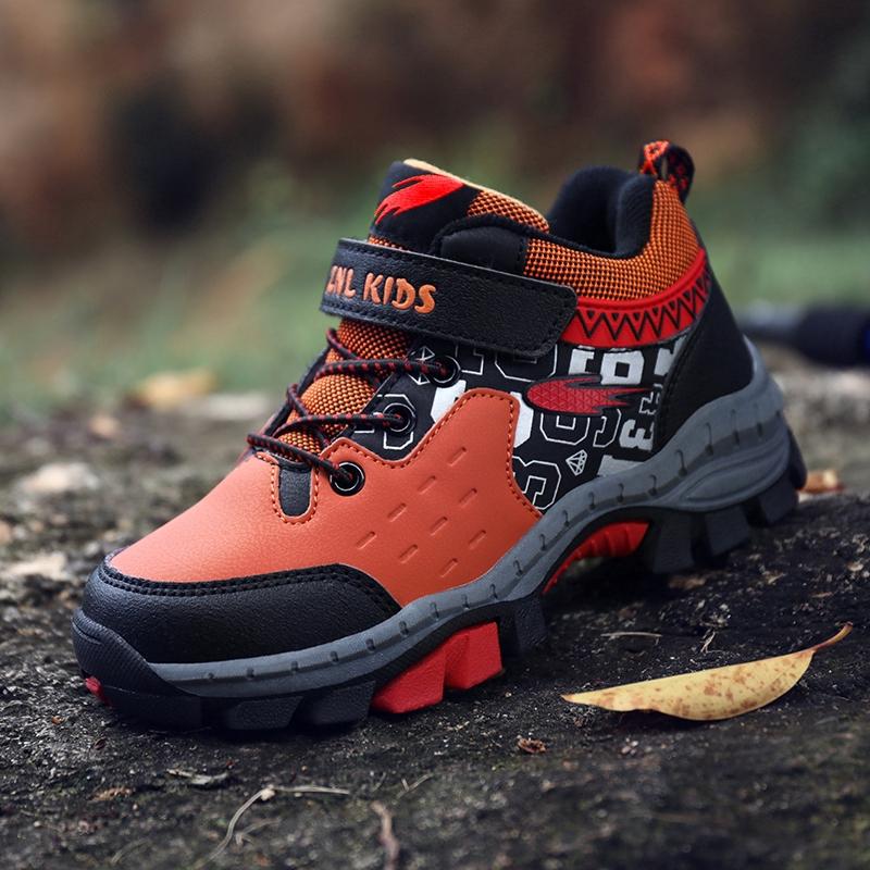 Giày Sneaker chống trượt cho bé