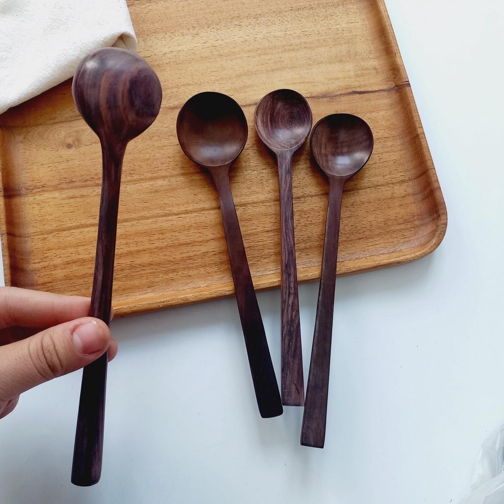 Thìa/Muỗng Gỗ Trắc Miệng Tròn Cỡ 19.5x4 cm Dùng Ăn Cháo, Mỳ, Soup,Thìa Ăn Cơm Tiện Lợi