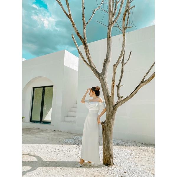 Sandra Dress | Đầm trễ vai xếp ly phối ngọc Story.clothes thời trang nữ