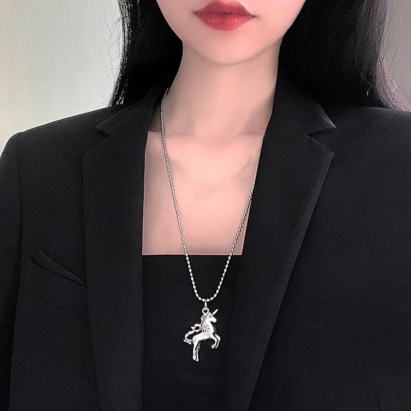 Dây chuyền nam nữ mặt ngựa phong cách Hàn Quốc