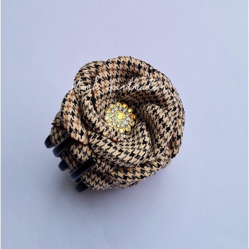 Kẹp cua hoa hồng màu trà Momh Handmade