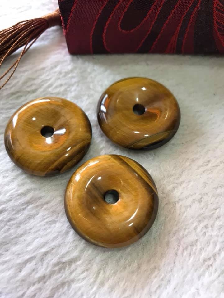 Mặt Dây Chuyền Đồng Tiền Điếu đá mắt hổ vàng nâu tự nhiên Size 30mm x dầy 8mm hợp mệnh Kim Thổ Thủy