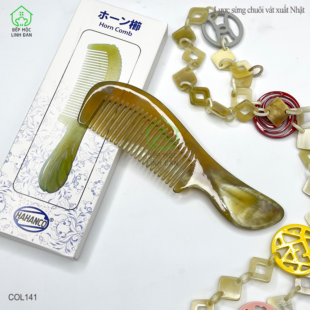 Lược Sừng Xuất Nhật Chuôi Vát Cỡ Nhỏ Tiện Dụng Bỏ Túi
