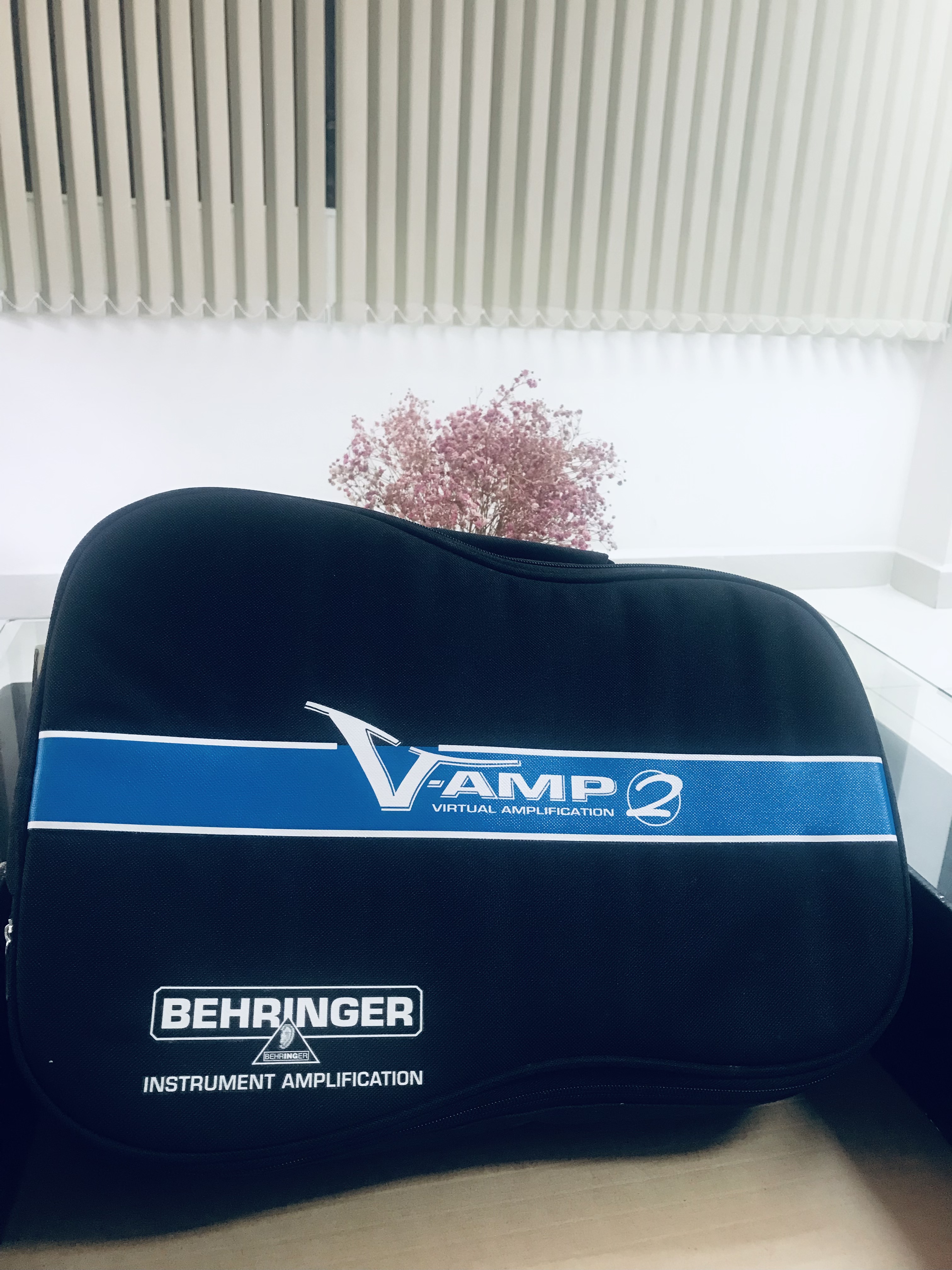 Effect cho đàn ghi ta VAMP-2 Behringer - Hàng Chính Hãng