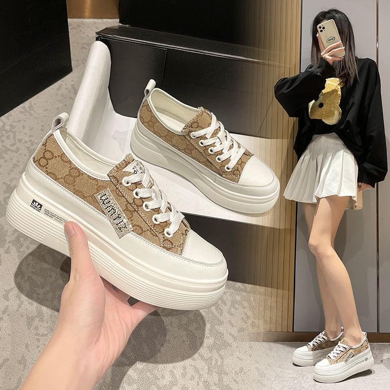 Little white shoes 2022 spring new inner heightening thick bottomed muffin shoes versatile popular casual canvas women's shoes
