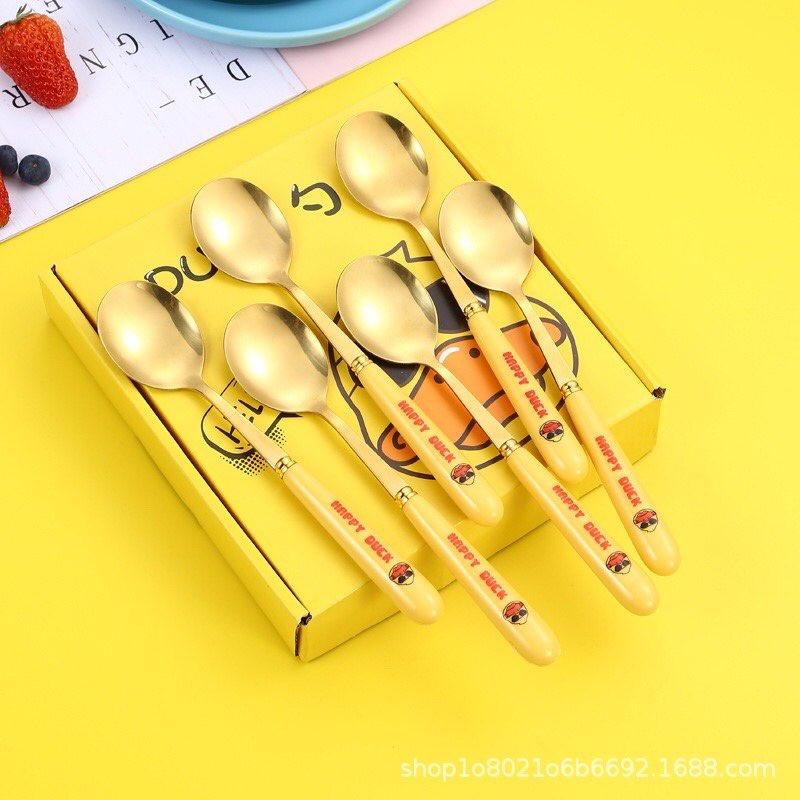 Hộp 6 muỗng inox hình vịt vàng dễ thương Duck, Thìa hình vịt vàng cán dài cho bé ăn dặm