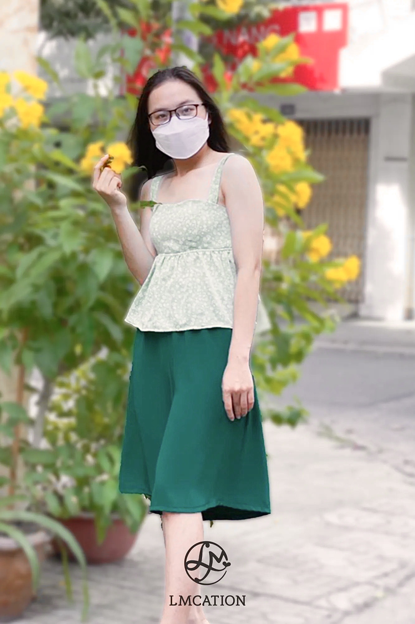 Áo dây mặc nhà LMcation Clara - Hoa Nhí Xanh Cốm
