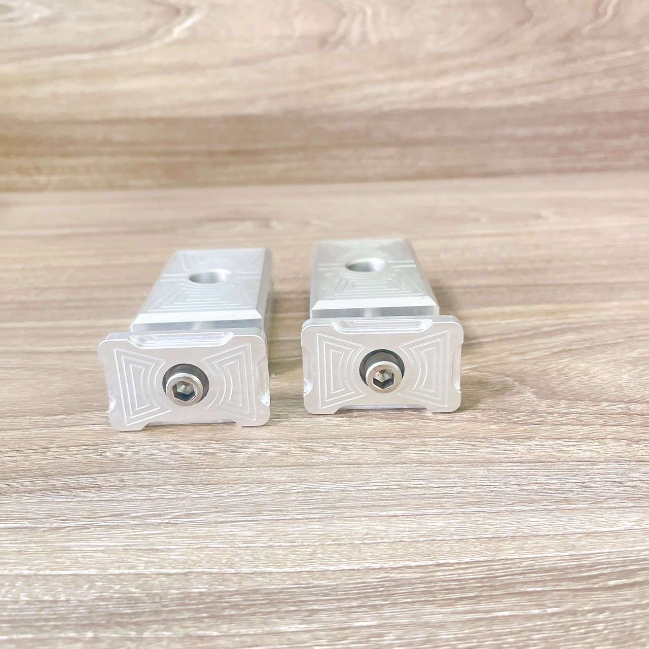 Cặp tăng sên âm cho Exciter 150 lắp như zin