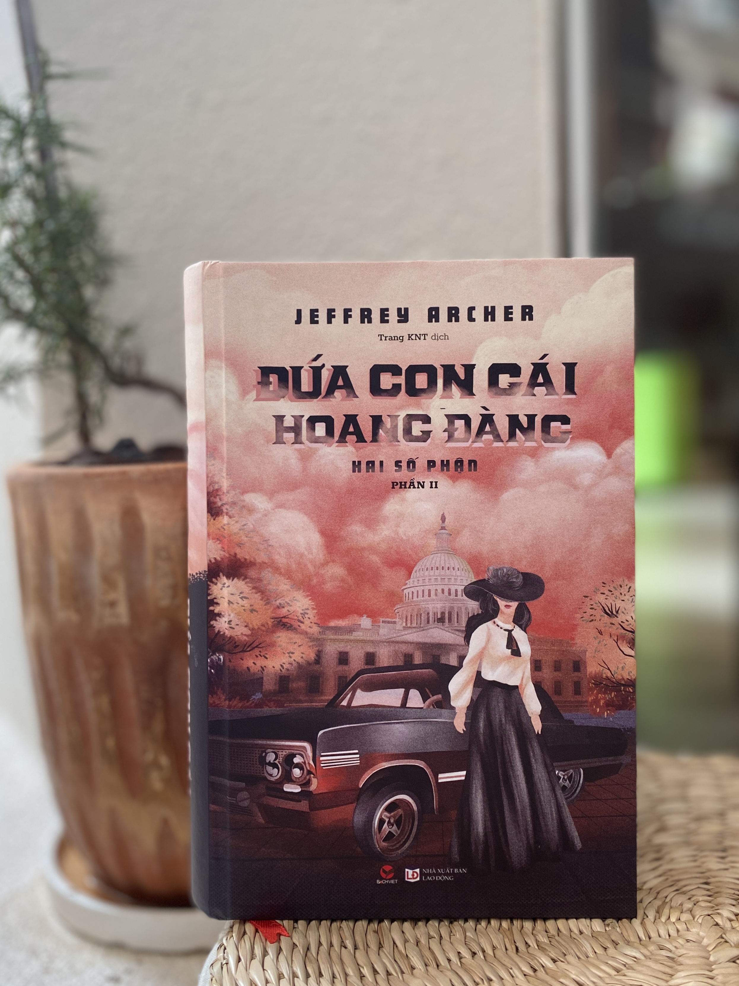 Sách - Đứa con gái hoang đàng (Jeffrey Archer) - Bách việt