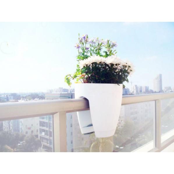 Chậu hoa treo lan can cao cấp