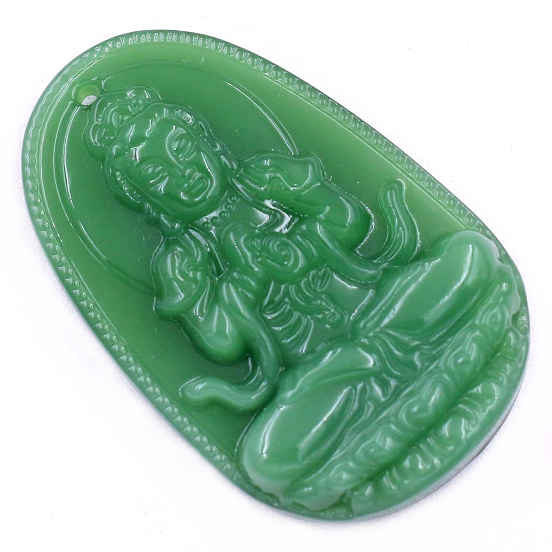 Mặt dây chuyền Phật Đại nhật như lai đá xanh lá 3.6 cm kèm móc inox vàng và vòng cổ dây dù xanh lá, Mặt Phật bản mệnh