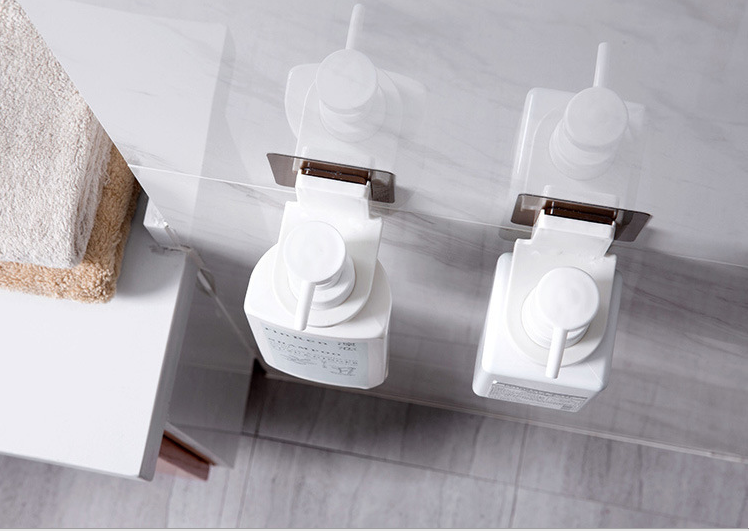 MÓC DÁN TƯỜNG TREO BÌNH NƯỚC RỬA TAY, DẦU GỘI, SỮA TẮM CÓ VÒI XỊT SIÊU CHẮC