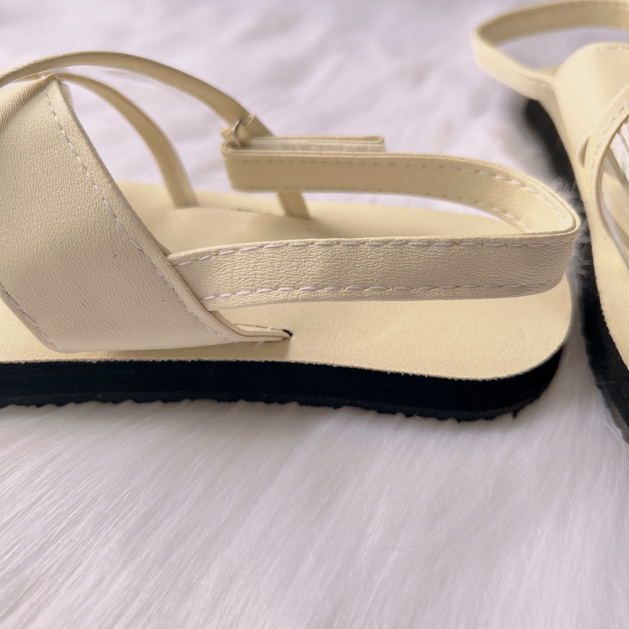 Dép sandal Nữ quai da mềm Đế bệt Cao Su ôm chân LYNA Sandal mã SD12