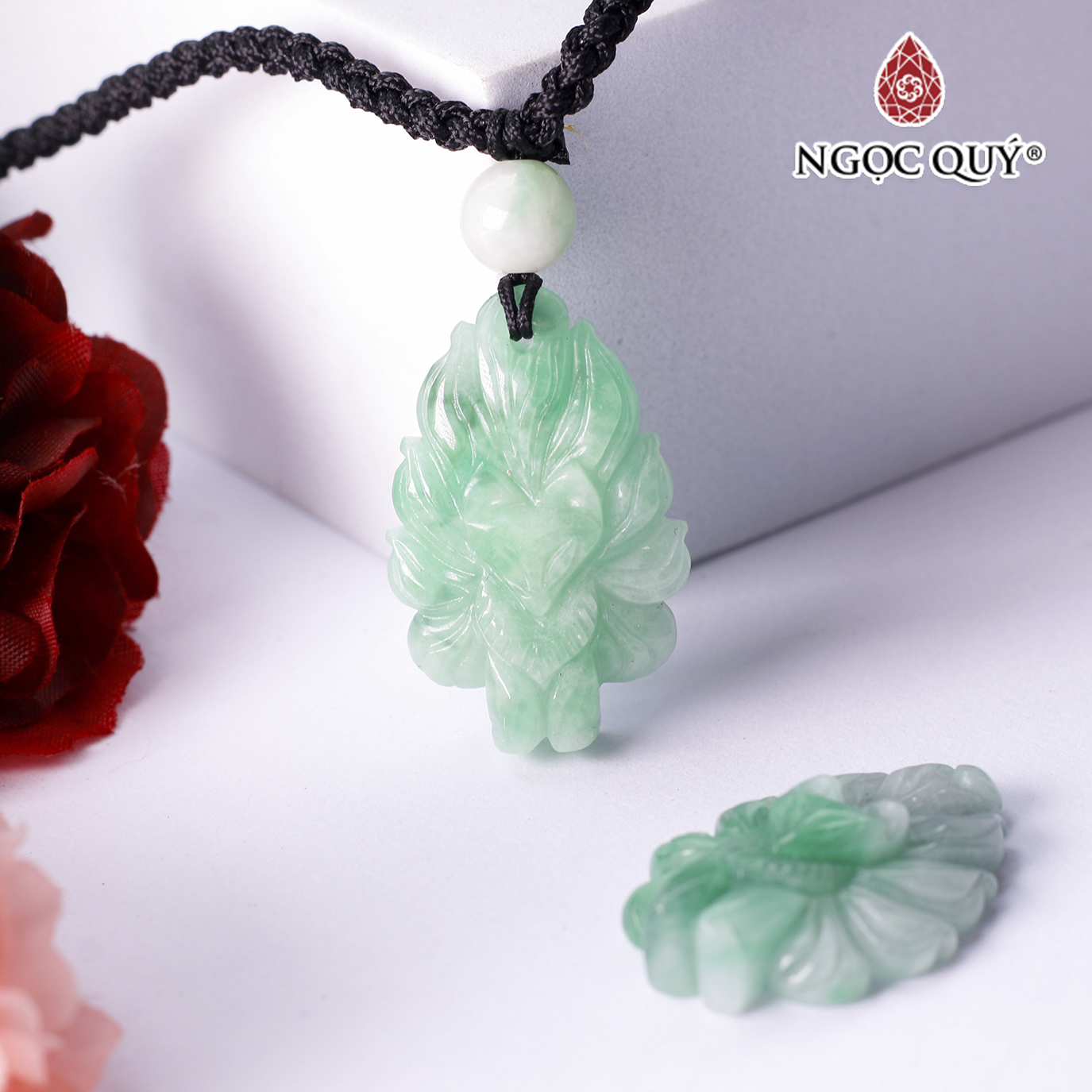 Mặt dây chuyền nữ hoàng hồ ly đá cẩm thạch phỉ thúy mệnh hỏa mộc - Ngọc Quý Gemstones