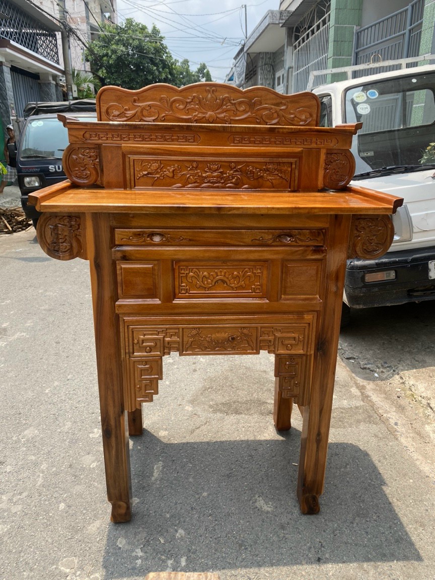Bàn thờ bàn cúng gỗ tràm bông vàng mẫu mới nhiều kích thước