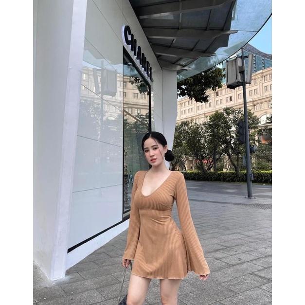 Đầm Body Dáng Chữ A Cổ Tim Tay Xoè