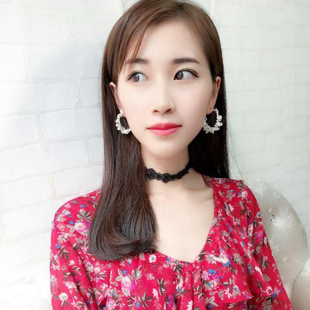 Khuyên tròn hoa