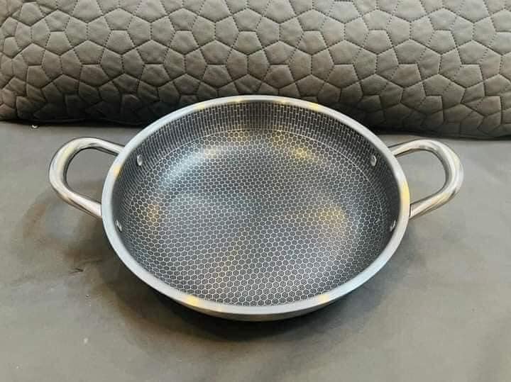 Chảo Tổ Ong Chống Dính 2 Quai 28cm - Hàng Nhập Khẩu
