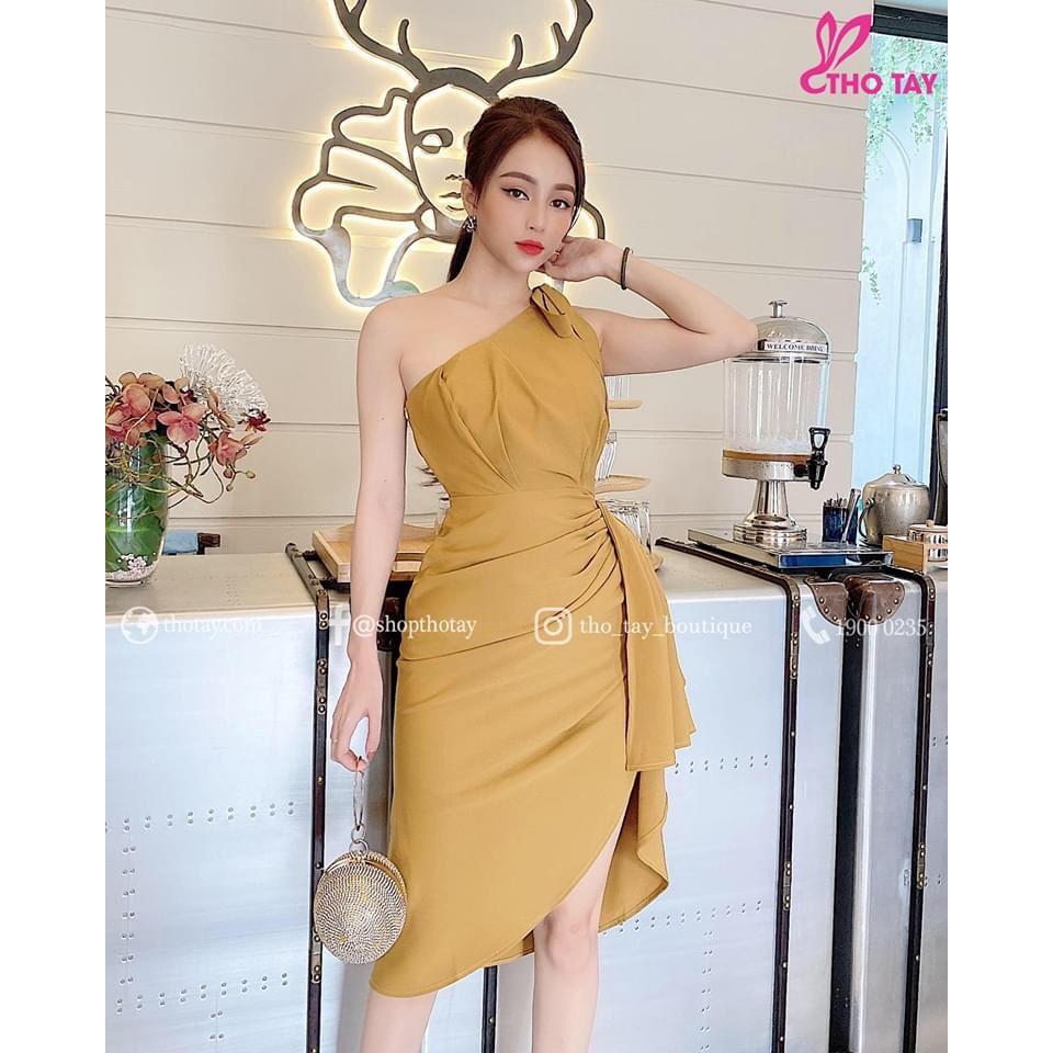 Đầm body xẻ tà