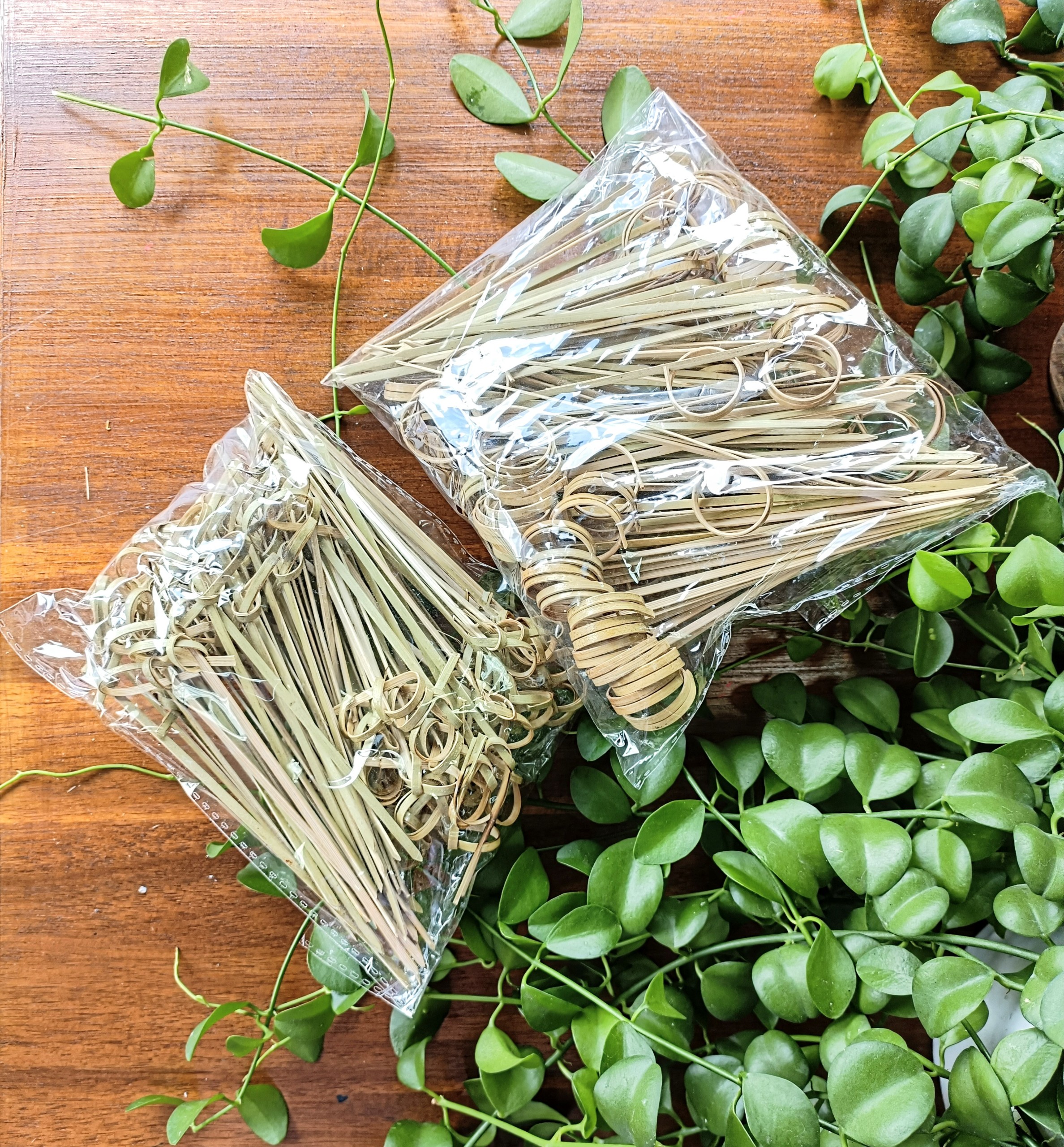 Set 100 cây Xiên Xoắn Tròn SAWENCO