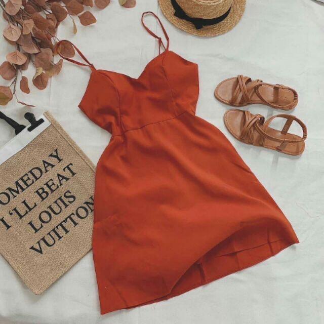 Đầm nữ hai dây có mut ngực đầm body