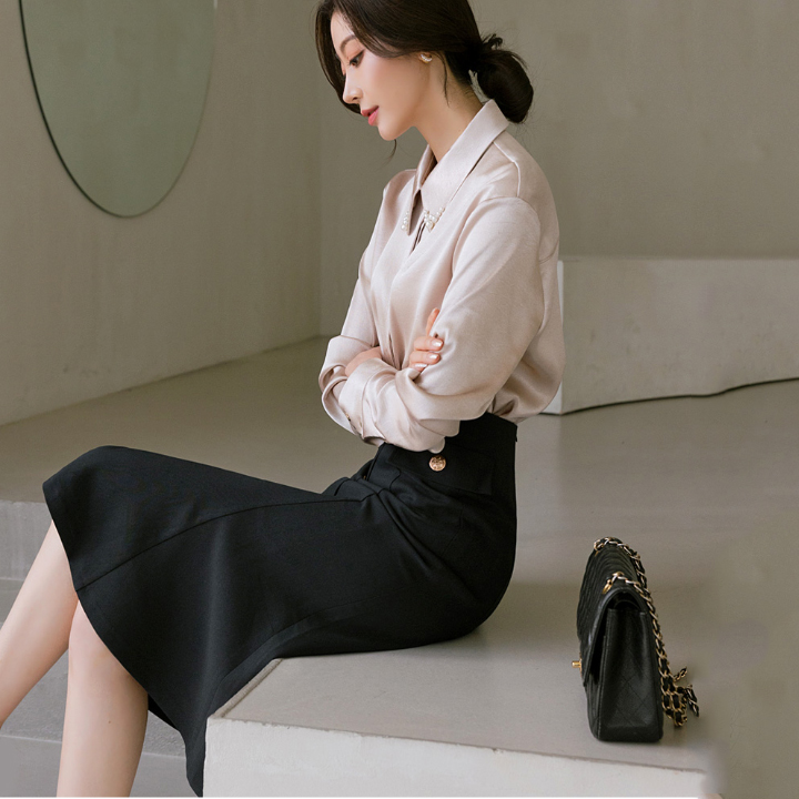 Chân Váy Công Sở New Design ,Thiết Kế Dáng Váy Chữ A Dài Qua Gối, Che Khuyết Điểm Phối Nút Kiểu Nữ, Vải Tốt Co Giãn Màu Đen CV0084