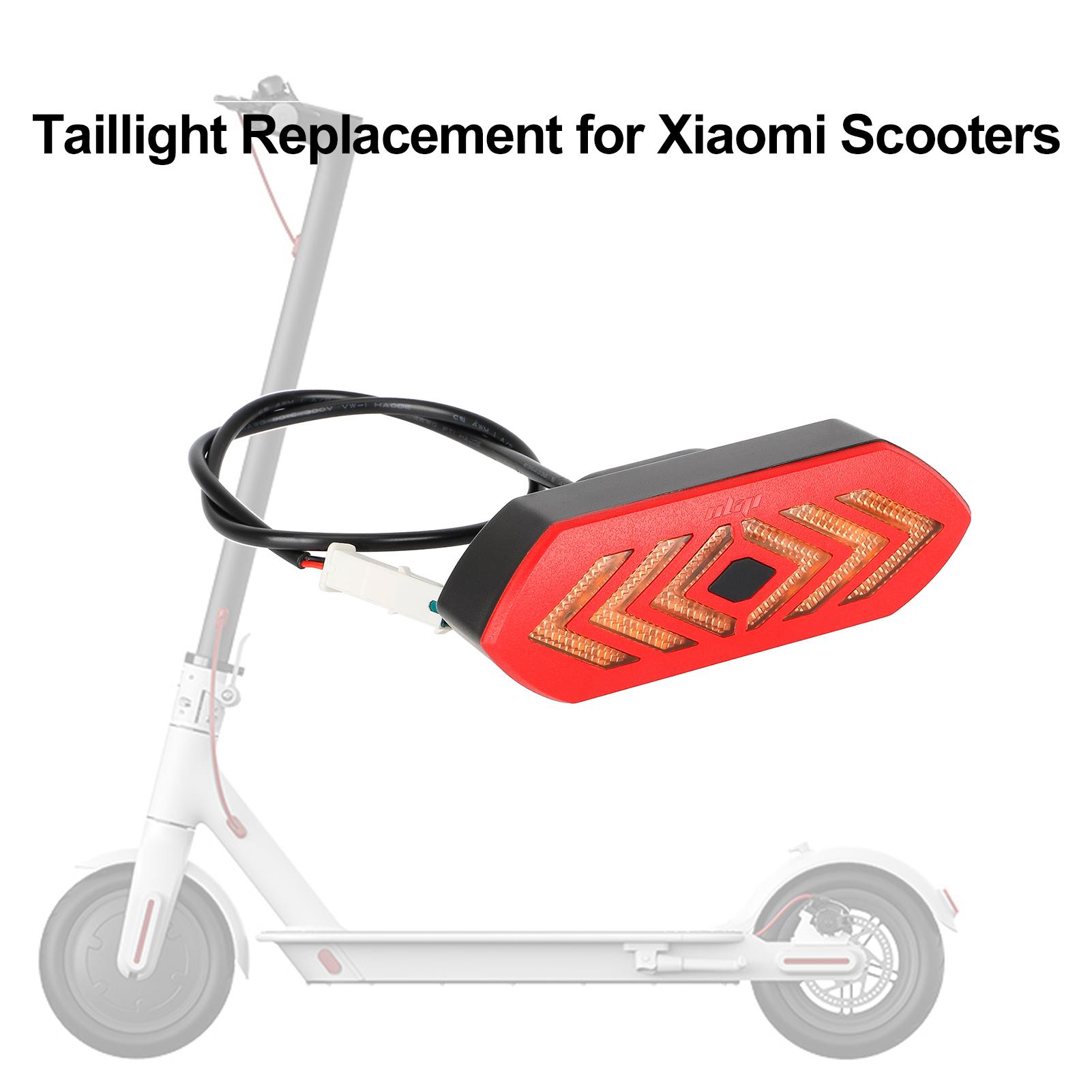 Electric Scooter Tail Light with Turn Signals Wireless Remote Control Scooter Rear Light Safety Warning Taillight Brake Light for Xiaomi Electric Scooters