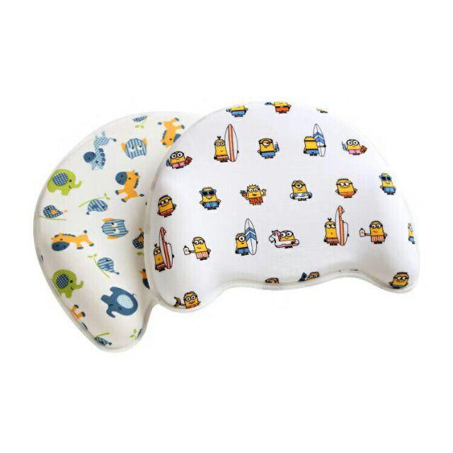Gối lõm cao su hình bán nguyệt có lỗ thông khí thoáng mát an toàn cho bé sơ sinh