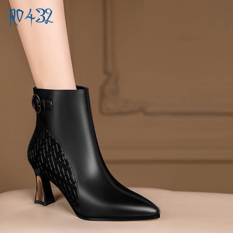 Giày boot bốt nữ cổ thấp 5 phân hàng hiệu rosata hai màu đen bỏ ro432