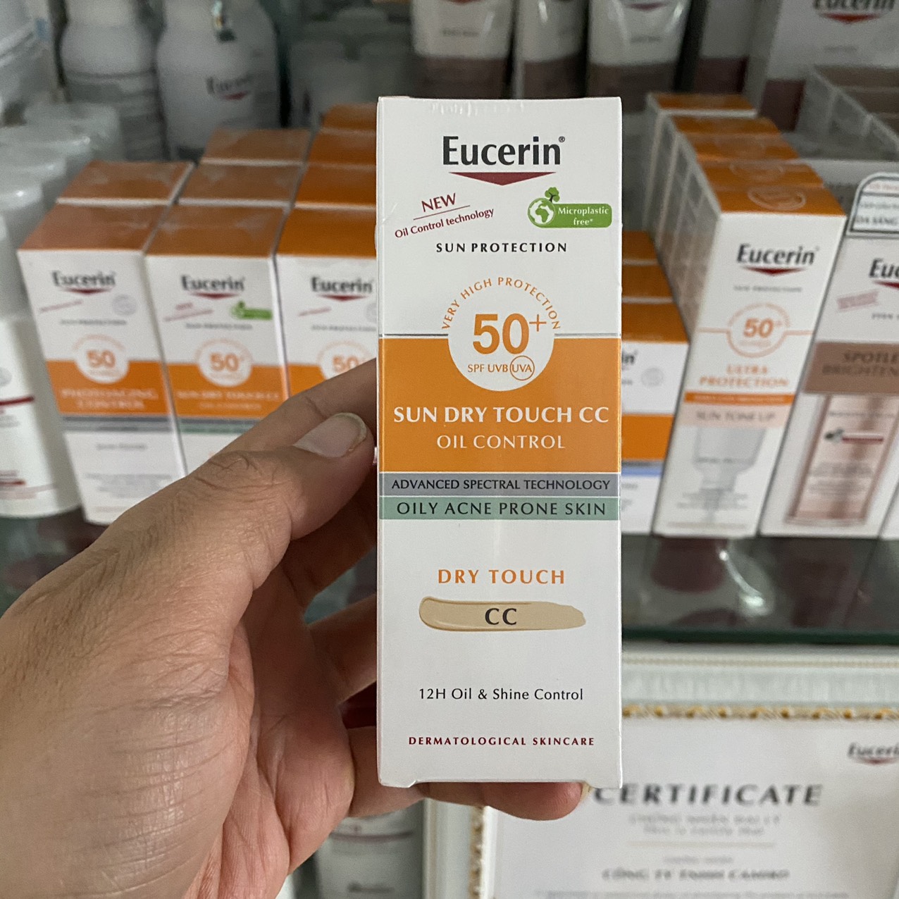 Kem chống nắng trang điểm Eucerin Sun Dry Touch CC Oil Control SPF50 50ml - dành cho da nhờn mụn