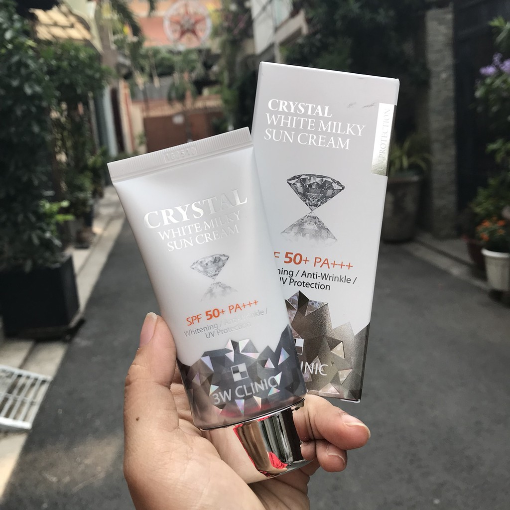 KEM CHỐNG NẮNG CRYSTAL WHITE MILKY SUN CREAM 3W CLINIC