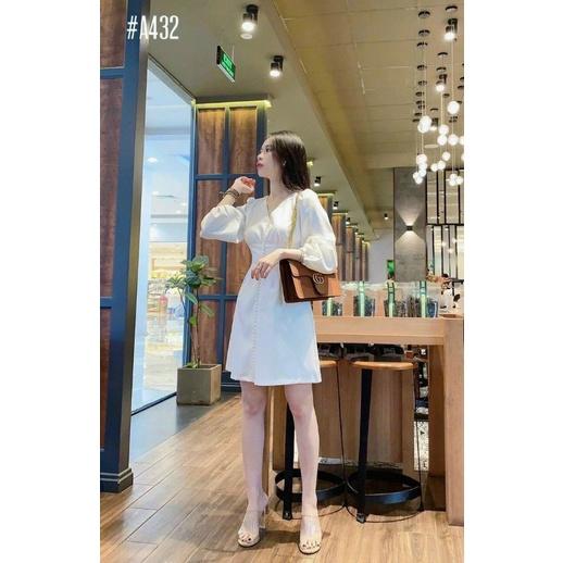 Siêu phẩm váy cúc ngọc tay bồng cực xinh hàng thiết kế cổ vuông đính cúc ngọc , sau khoá lưng cẩn thận