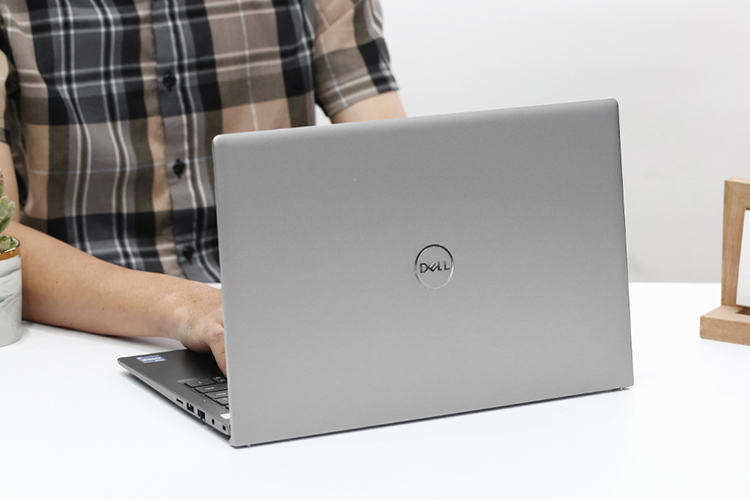 Laptop Dell Vostro 5410 V4I5214W1 (Core i5-11320H/ 8GB DDR4/ 512GB SSD/ Win11 + Office) - Hàng Chính Hãng