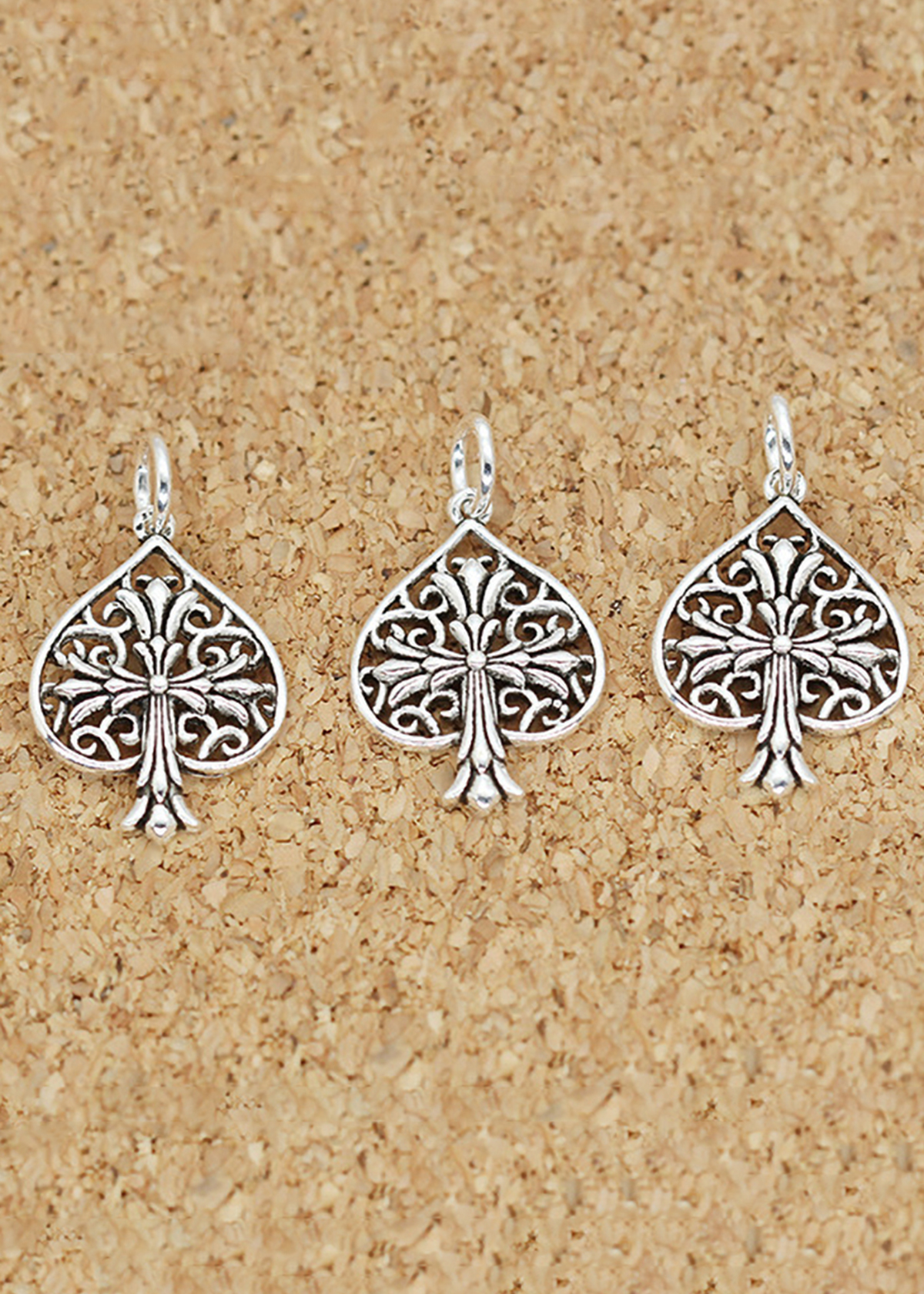 Combo 3 cái charm bạc hình con bích treo - Ngọc Quý Gemstones