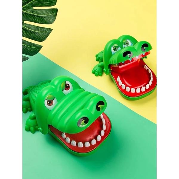 Đồ chơi khám răng cá sấu cắn tay vui nhộn cho bé